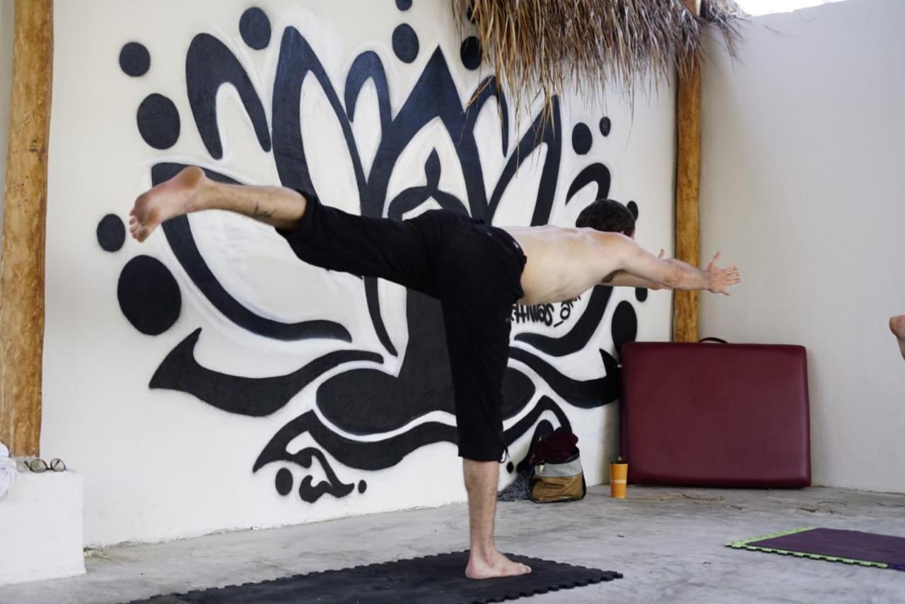 Weary Traveler Hostel Tulum Extérieur photo