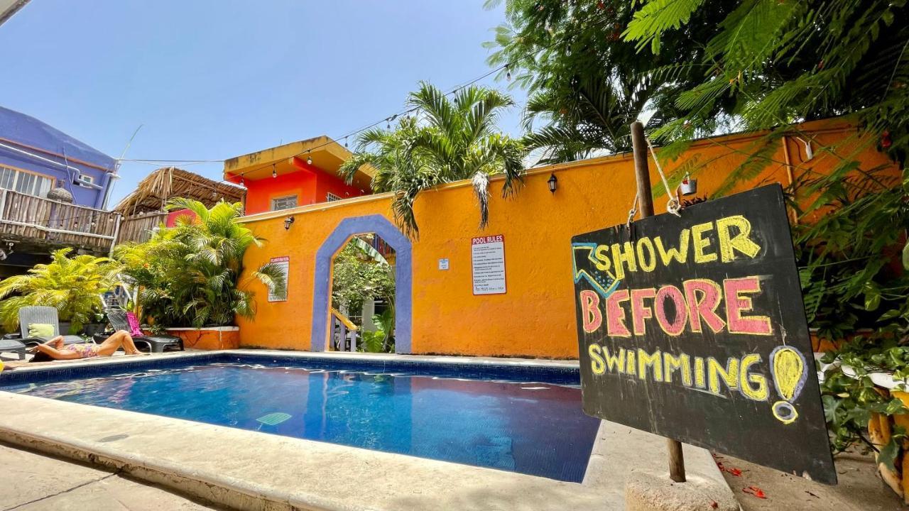 Weary Traveler Hostel Tulum Extérieur photo