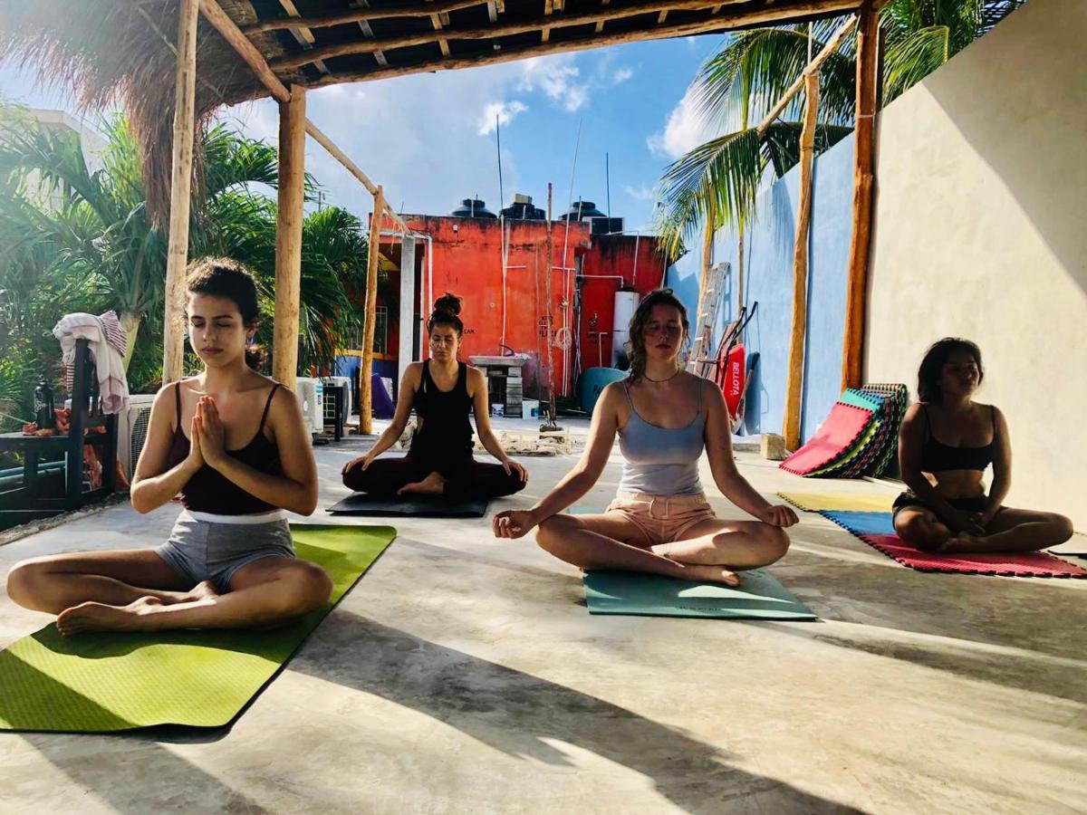 Weary Traveler Hostel Tulum Extérieur photo